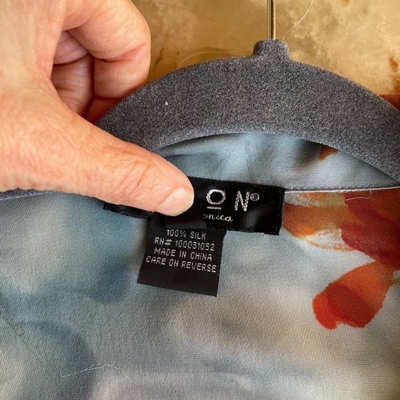 Citron  silk blouse - Picture 4 of 6